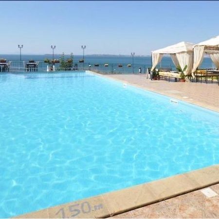 Dolce Vita Sea View Apartment Sveti Vlas Bagian luar foto